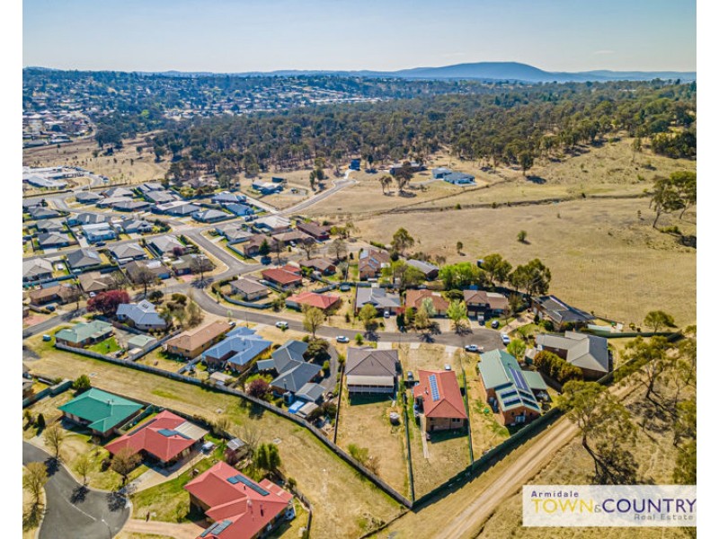 8 David Crescent, Armidale NSW 2350