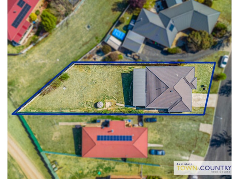8 David Crescent, Armidale NSW 2350