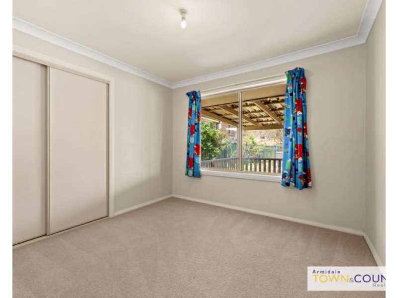 8 David Crescent, Armidale NSW 2350