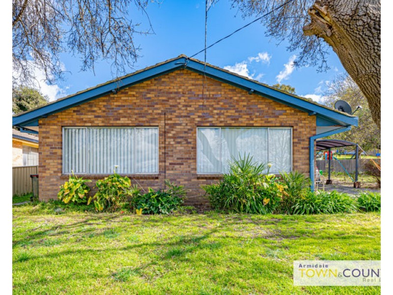 10 Hawke Street, Armidale NSW 2350