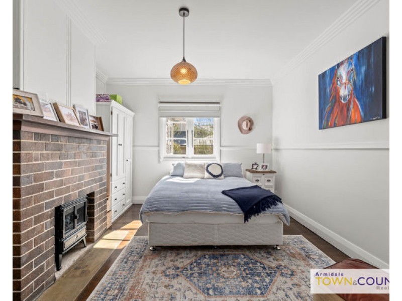 149 Barney Street, Armidale NSW 2350