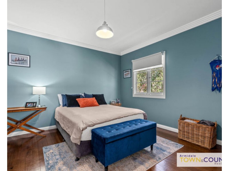 149 Barney Street, Armidale NSW 2350