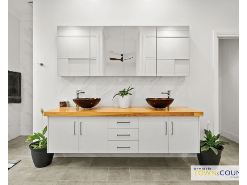 188 Kareela Road, Armidale NSW 2350