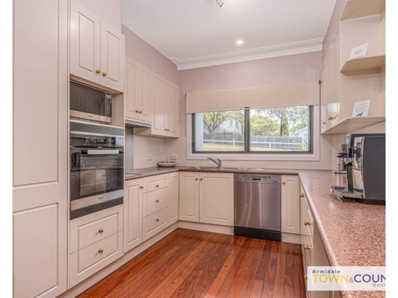 64 Jessie Street, Armidale NSW 2350