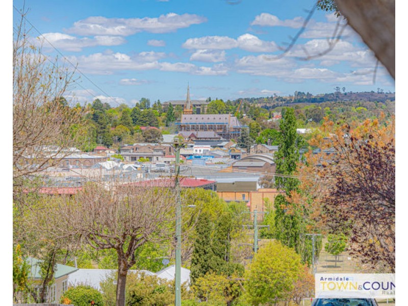 64 Jessie Street, Armidale NSW 2350