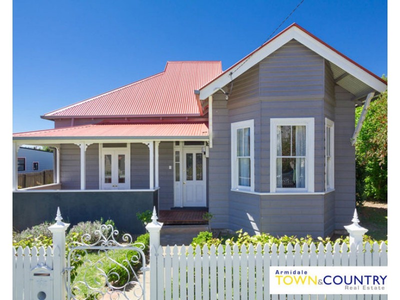 101 Taylor Street, Armidale NSW 2350