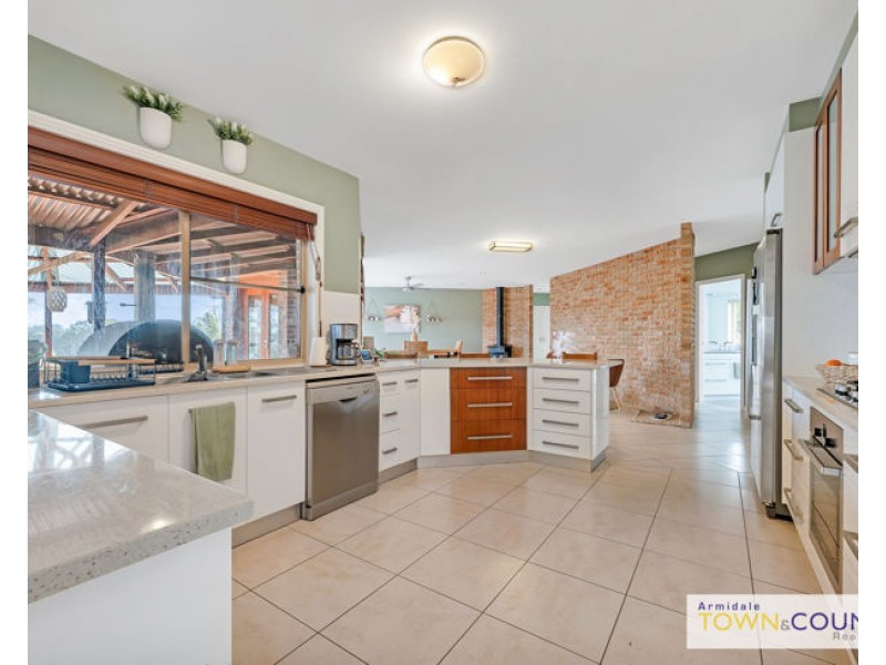 4 Stoney Ridge Road, Armidale NSW 2350
