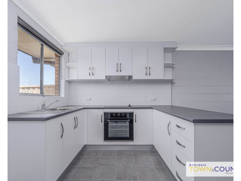 4/3 Wigan Avenue, Armidale NSW 2350
