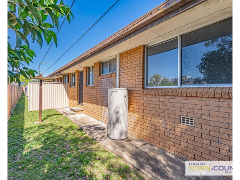 4/3 Wigan Avenue, Armidale NSW 2350