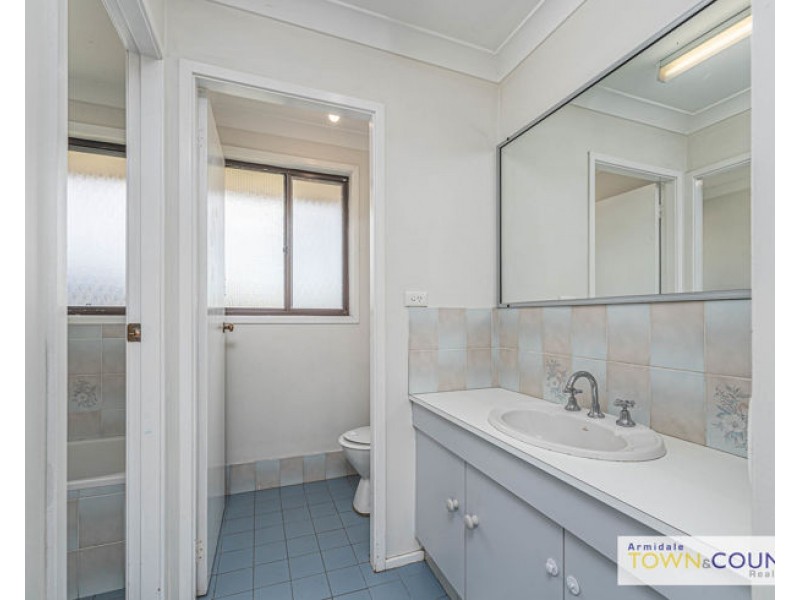 9 Conningdale Crescent, Armidale NSW 2350