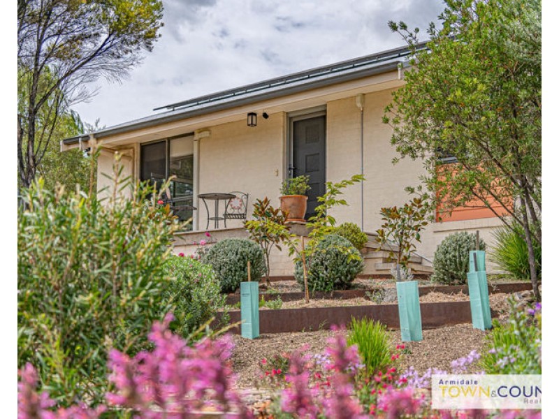 5 Birch Crescent, Armidale NSW 2350