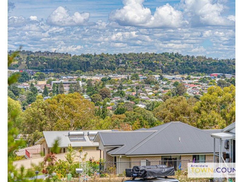 5 Birch Crescent, Armidale NSW 2350