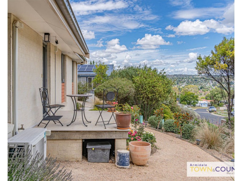 5 Birch Crescent, Armidale NSW 2350