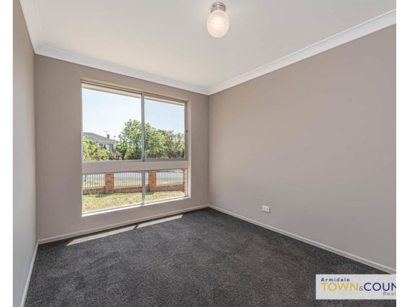 12 Richardson Avenue, Armidale NSW 2350