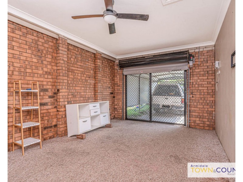 12 Richardson Avenue, Armidale NSW 2350