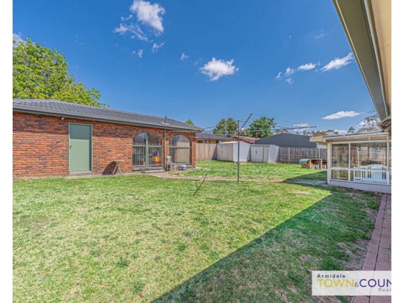 12 Kennedy Street, Armidale NSW 2350