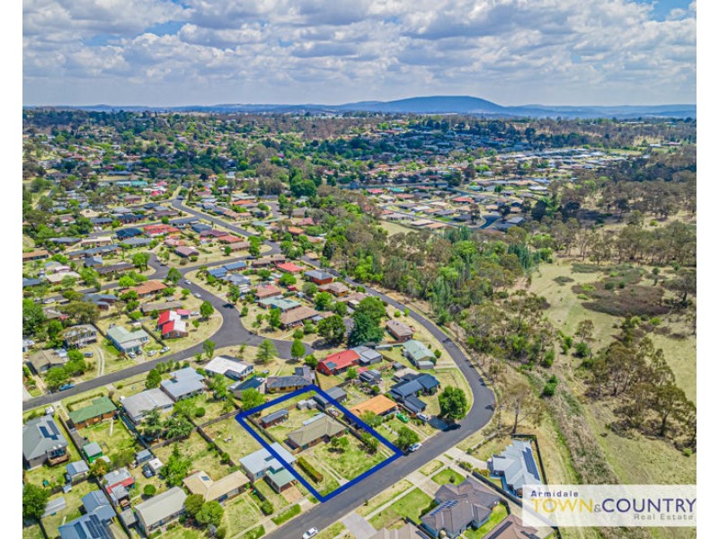 12 Kennedy Street, Armidale NSW 2350
