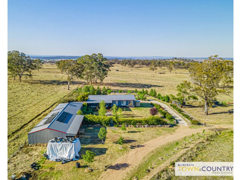 133 Lochaven Road, Armidale NSW 2350