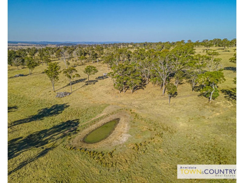 133 Lochaven Road, Armidale NSW 2350