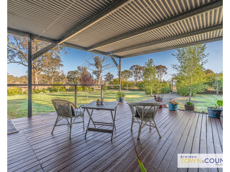 133 Lochaven Road, Armidale NSW 2350