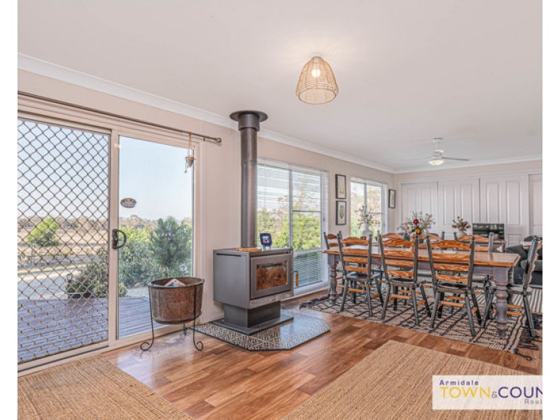 133 Lochaven Road, Armidale NSW 2350