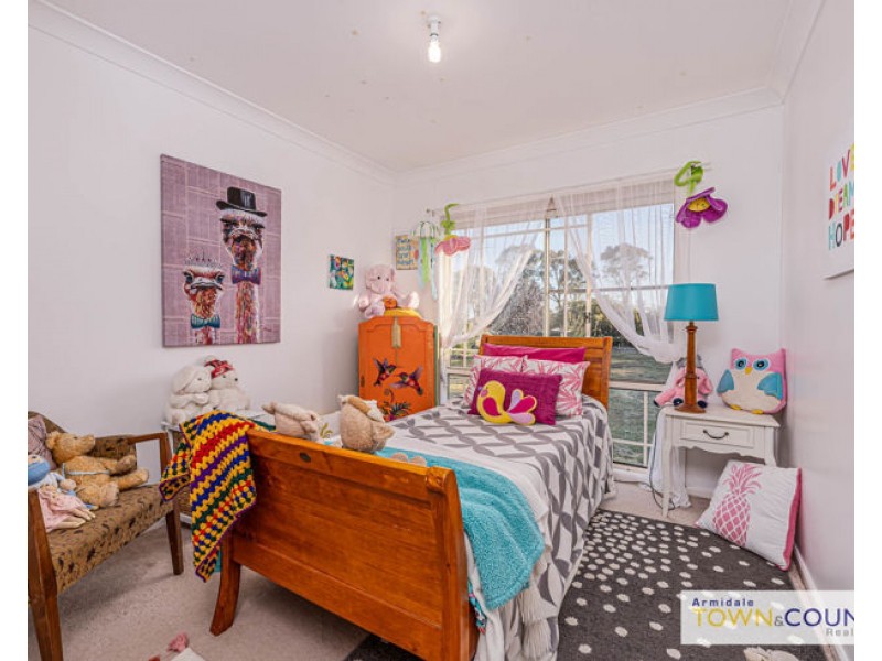 133 Lochaven Road, Armidale NSW 2350