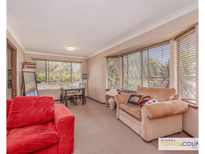 11 Mckeon Avenue, Armidale NSW 2350
