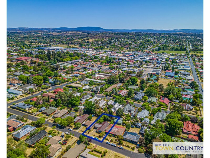 11 Mckeon Avenue, Armidale NSW 2350