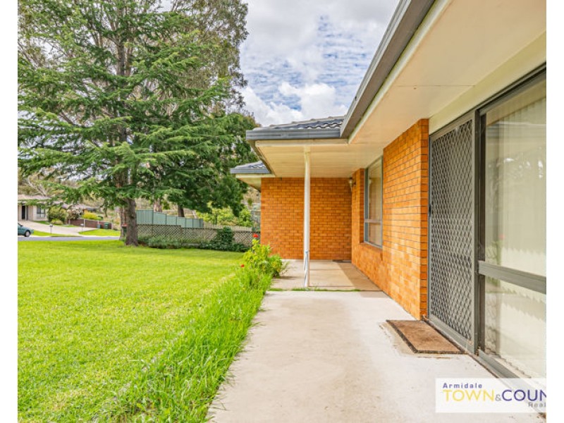 2 Gordon Street, Armidale NSW 2350