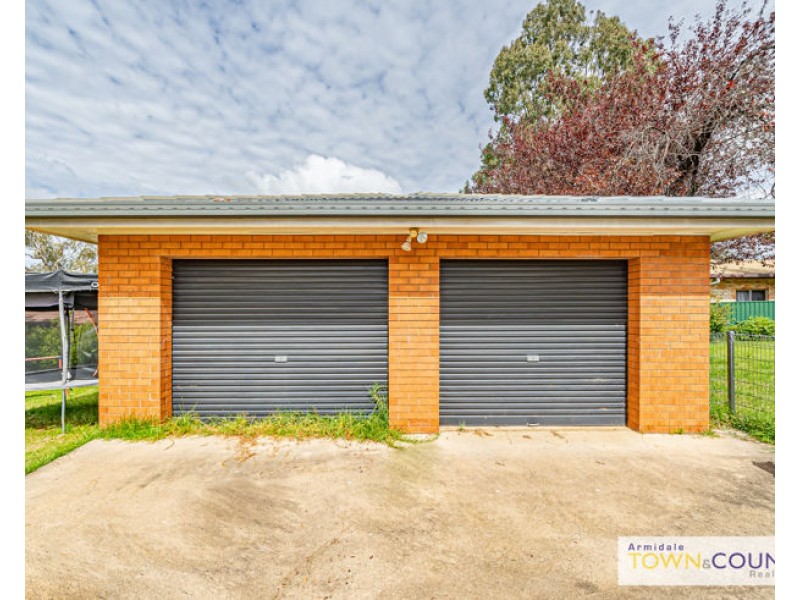 2 Gordon Street, Armidale NSW 2350