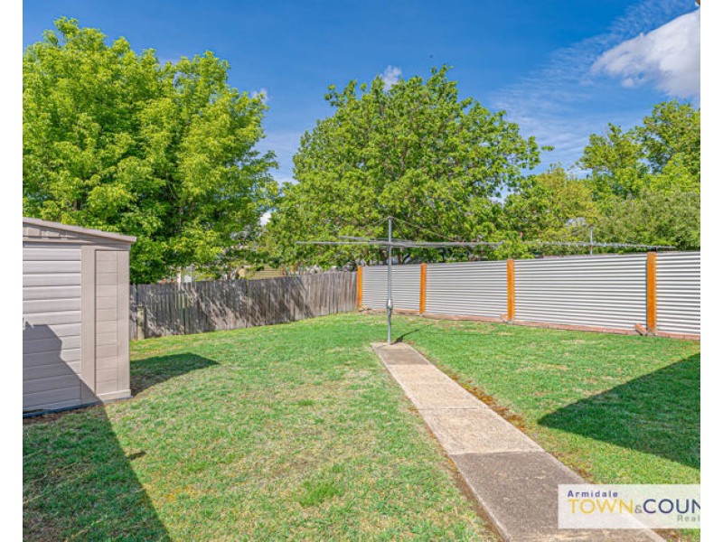 4 Wade Avenue, Armidale NSW 2350