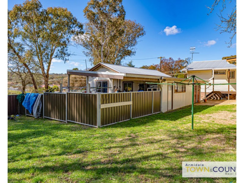 50A & 50B Rockvale Road, Armidale NSW 2350