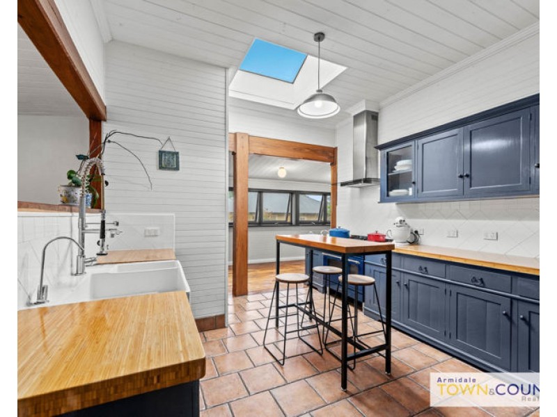 194 Marsh Street, Armidale NSW 2350