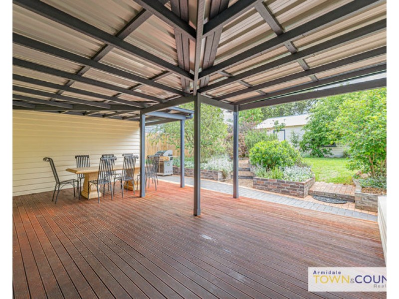 194 Marsh Street, Armidale NSW 2350