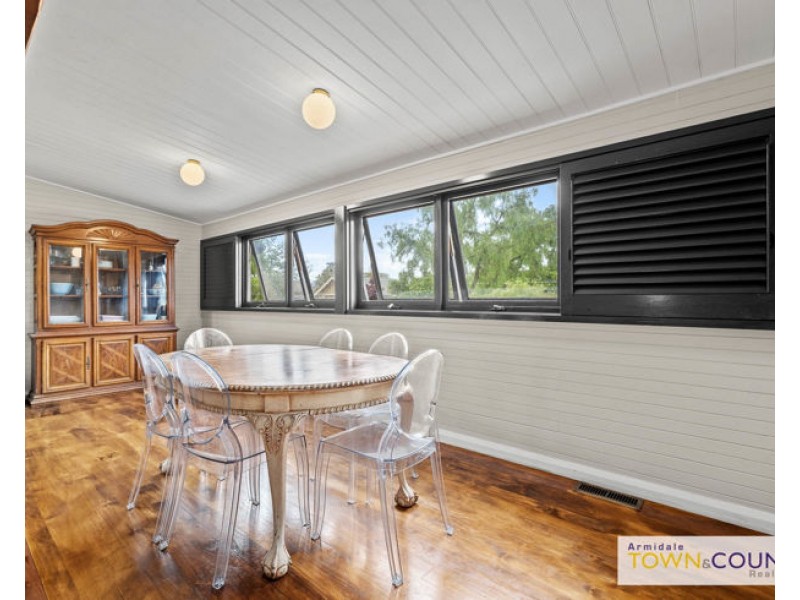 194 Marsh Street, Armidale NSW 2350