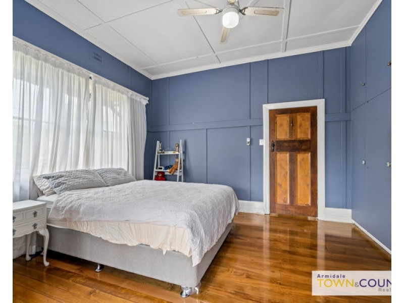 194 Marsh Street, Armidale NSW 2350