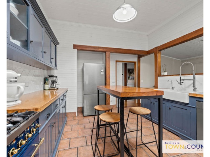 194 Marsh Street, Armidale NSW 2350