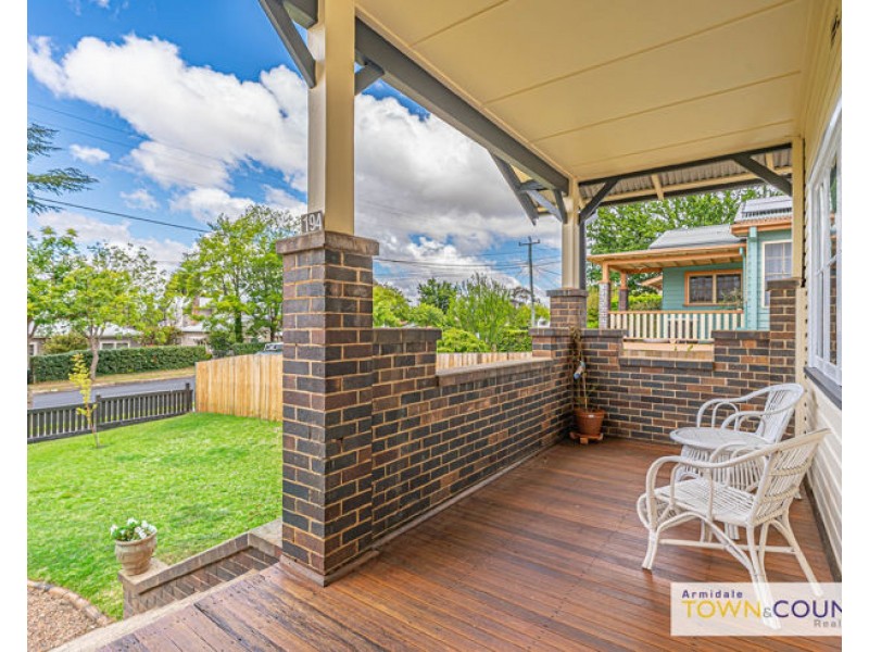 194 Marsh Street, Armidale NSW 2350