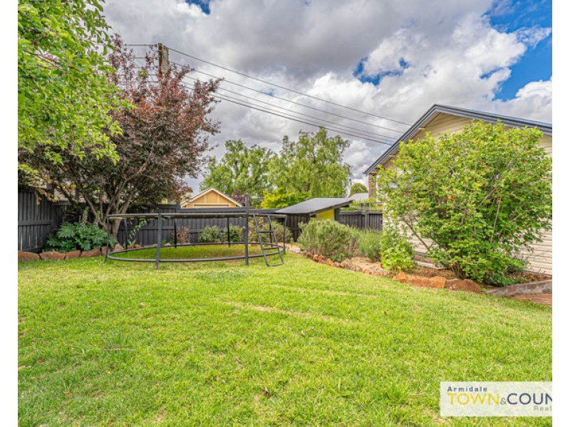 194 Marsh Street, Armidale NSW 2350