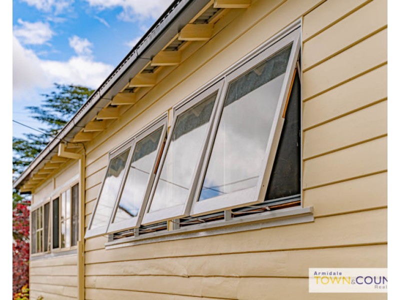 194 Marsh Street, Armidale NSW 2350
