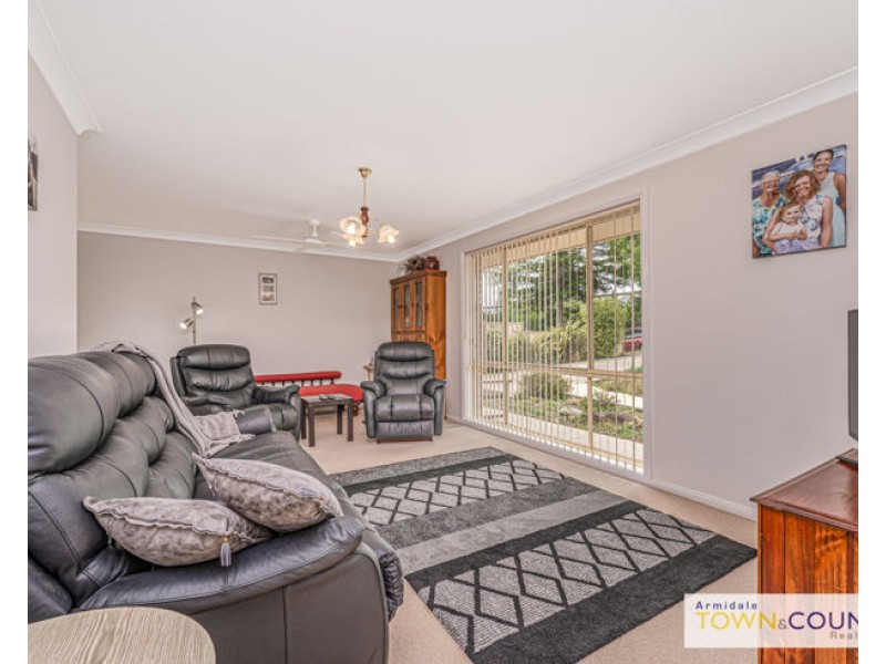 12 Kurrawatha Avenue, Armidale NSW 2350