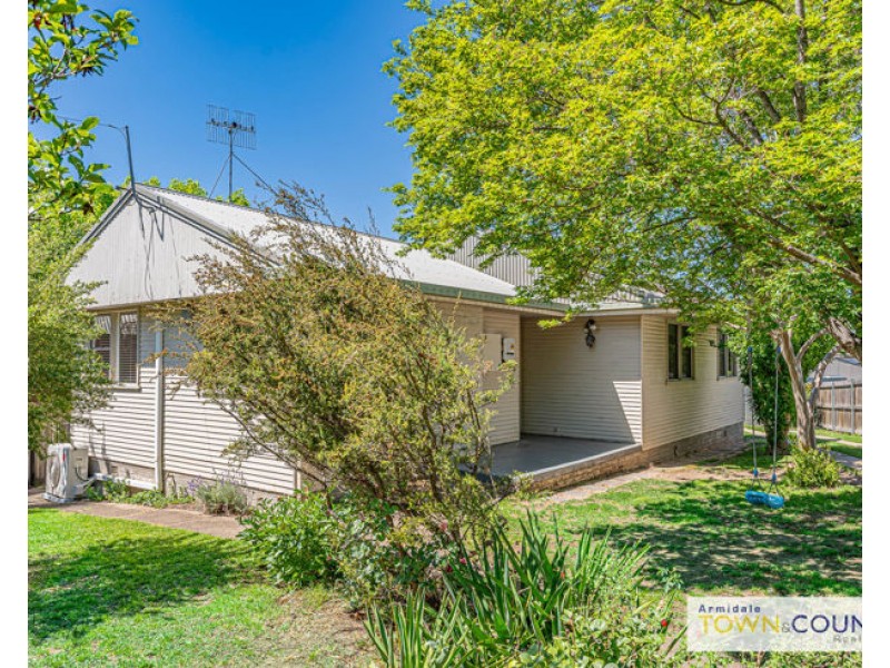 82a Erskine Street, Armidale NSW 2350