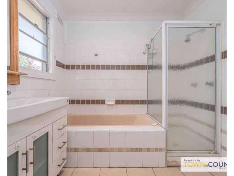 82a Erskine Street, Armidale NSW 2350