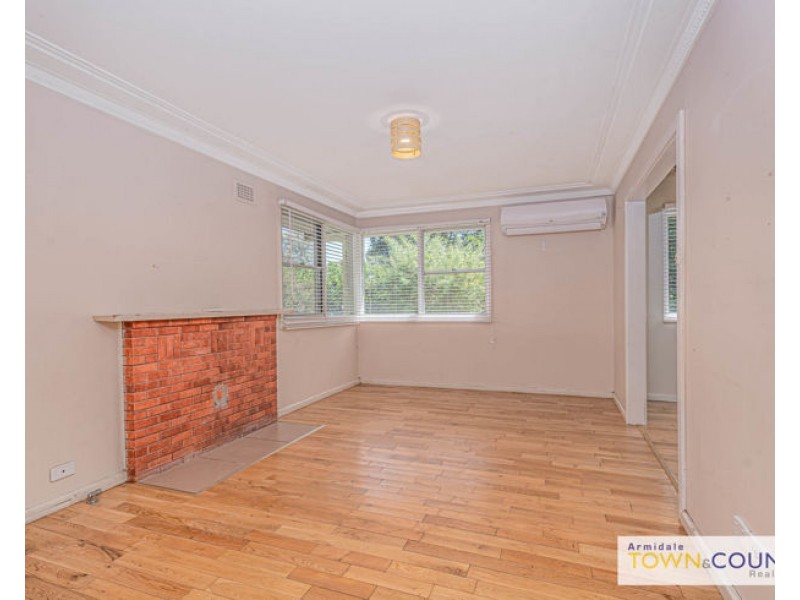 82a Erskine Street, Armidale NSW 2350