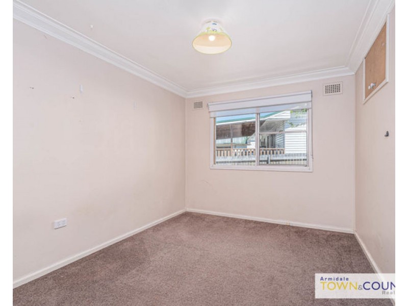 82a Erskine Street, Armidale NSW 2350