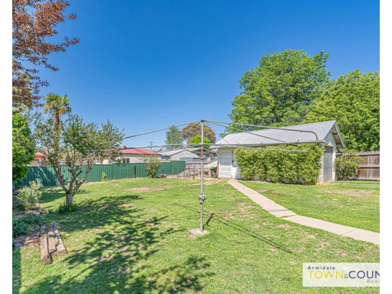 82a Erskine Street, Armidale NSW 2350