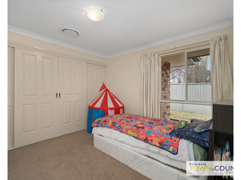 7 Rusden Court, Armidale NSW 2350