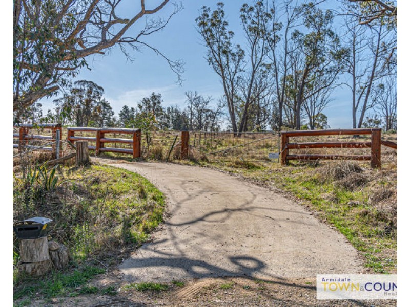 211 Sunnyside Road, Armidale NSW 2350