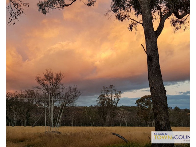 211 Sunnyside Road, Armidale NSW 2350