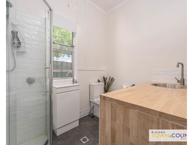 194 Mann Street, Armidale NSW 2350